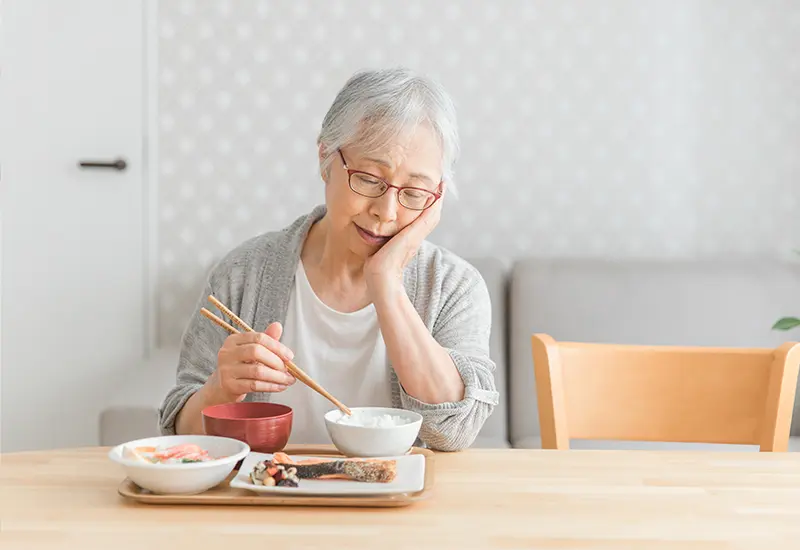 歯が無い方や総入れ歯の方の治療法